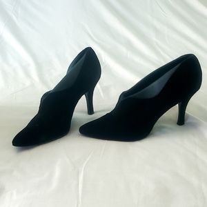 Anne Klein Rose Mar Classy Black Suede Heels